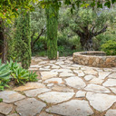 Flagstone Landscaping: Benefits, Installation Tips, and Maintenance Guide