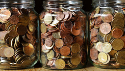 Saving Money: Tips to Make This Goal a Reality
