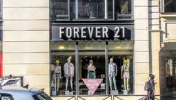 Canadian Clothing Brands: A Look into the Fashion Industry
