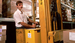 Why It's Important To Look At Reviews Before Buying A Forklift