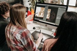 How visual design influences everyday decisions in a digital world