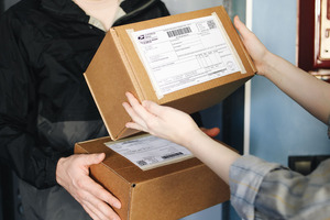 Why Some Online Orders Arrive Late in Canada and How to Avoid It