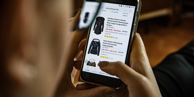 How Customer Reviews Influence Online Shopping Habits