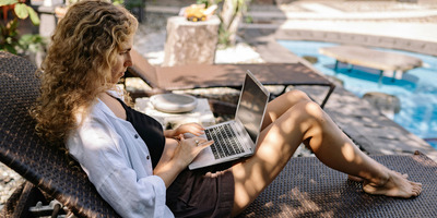 The Ultimate Guide to Staying Connected and Productive as a Digital Nomad