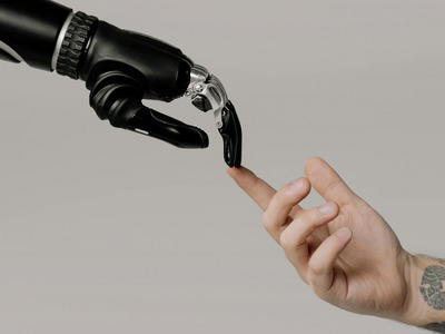 AI vs Traditional Programming: How to Choose the Best Approach