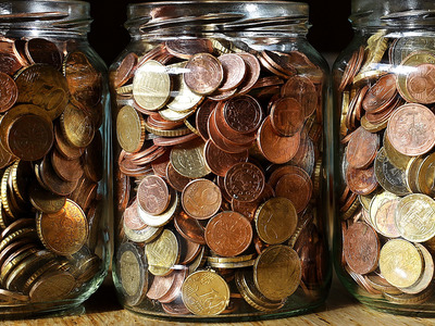 Saving Money: Tips to Make This Goal a Reality