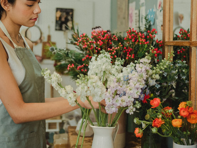 How to Choose the Best Outdoor Plant Stand